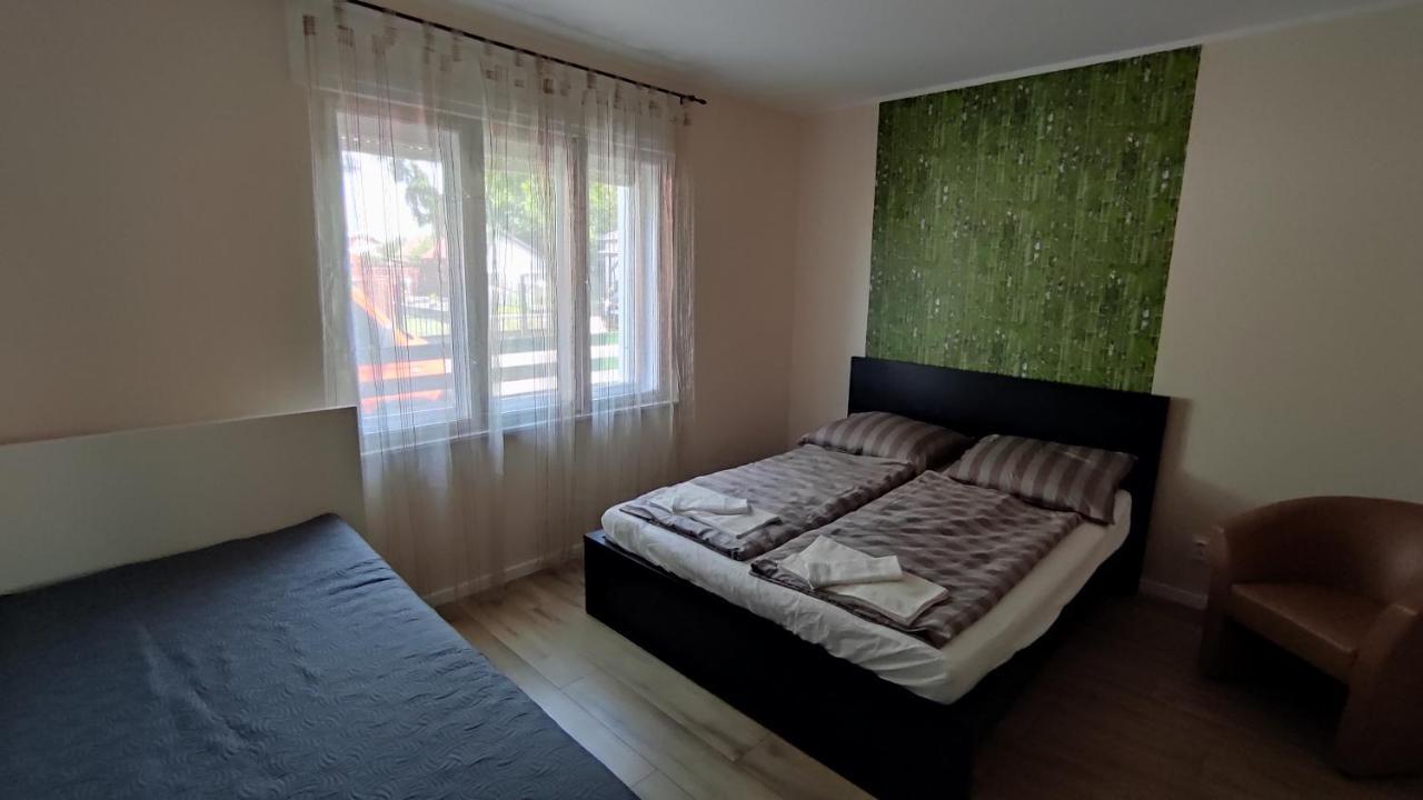 Bamboo Apartman Siófok Buitenkant foto